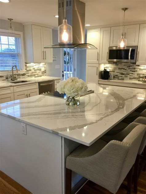 White Kitchen With Gray Quartz Countertops Decorkeun
