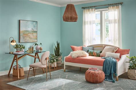 Jun 22, 2020 · sherwin williams and benjamin moore paint colour expert. HGTV Home by Sherwin-Williams Debuts Color of the Year ...