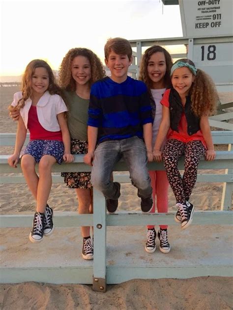 Haschak Sisters With Mattyb Hashtag Sisters Mattyb Sisters