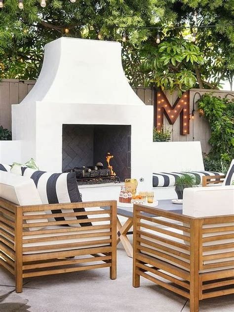 The Best Outdoor Fireplace Designs