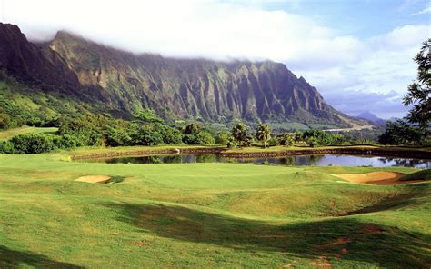 하와이 미국 골프 코스 잔디 산 나무 호수 구름 배경 화면 1680x1050 배경 화면 다운로드 Kr