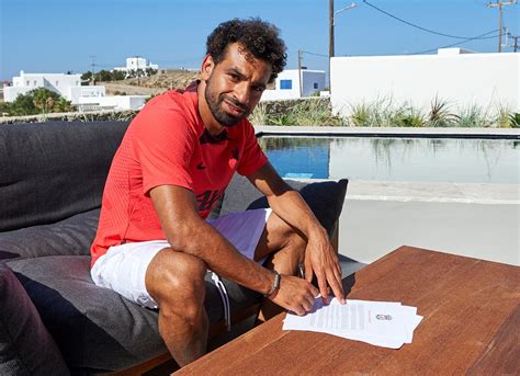 Mohamed Salah Signs New Three Year Liverpool Contract To Extend Anfield Stay The Independent