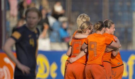 Oranje Leeuwinnen Spelen In Zwolle Tegen België