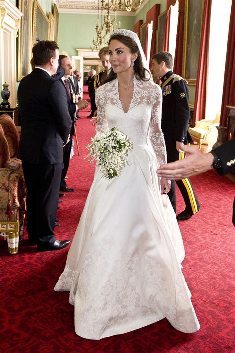 Denn am schönsten tag deines lebens solltest du dich nur mit dem besten zufriedengeben. Brautmode: Royale Hochzeitskleider | GALA.de | Herzogin ...
