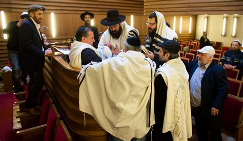 Nyc Ultra Orthodox Reach Deal On Circumcision Suction Ritual Jewish
