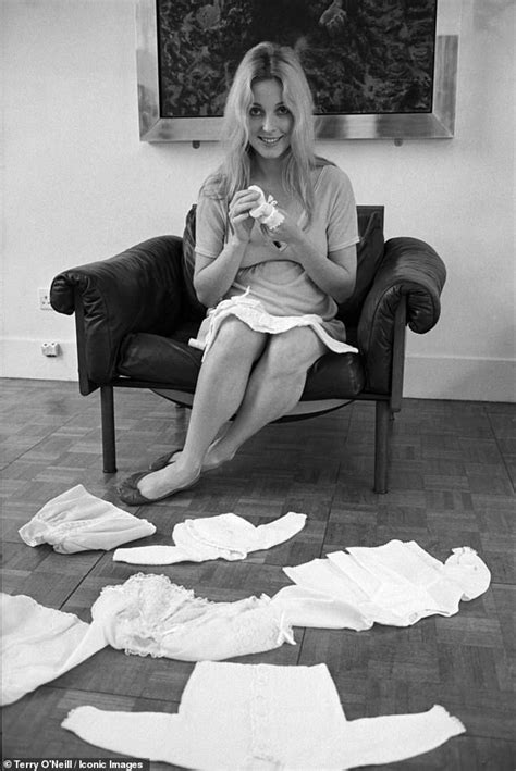 Sharon Tate Autopsy Has No Mention Of Pregnancy Neonsapje