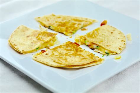 Easy Cheese Quesadilla A Healthy Snacks In 10 Mins Anto S Kitchen