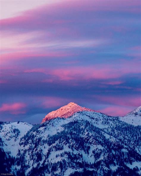 🇺🇸 Sunset Over The Snowy Mountains Near Ronan Montana By Hugo