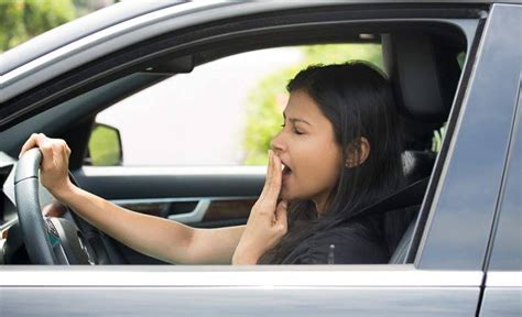 Lawyer Com 10 Dangerous Driving Habits