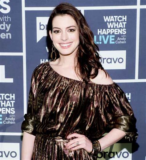 Anne Hathaway Celebrates Her Princess Diaries Characters Sweet 16
