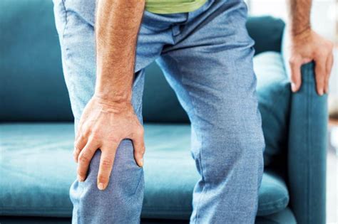 BOLNE NOGE I ZGLOBOVI: 8 od 10 ljudi koji su radili OVO se rešilo bolova u kolenima!
