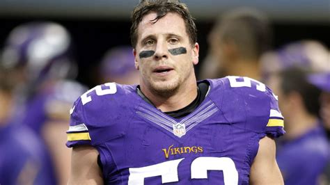 Chad Greenway Helps Out Boaters On Lake Minnetonka Daily Norseman