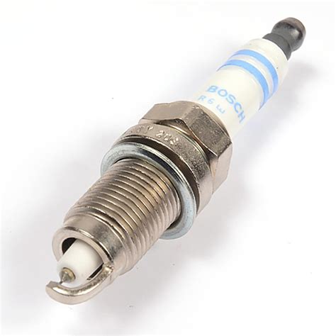 Bosch Platinum Spark Plug 6717