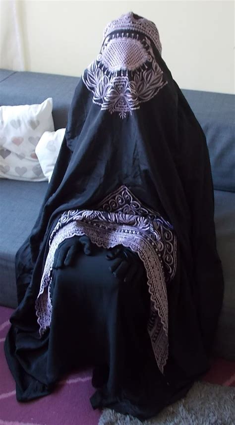 Pin On Niqab Burqa Veils And Masks