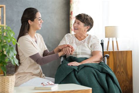 View jobs for a home health nurse with vivian health. Why A Home Health Nurse Could Help You Stay At Home Longer ...