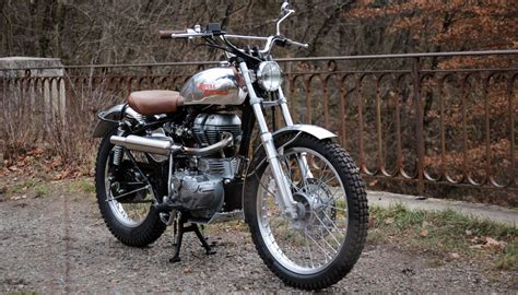 With 'no rules & no limits', the results are nothing short of incredible… Royal Enfield Trial Bullet - '60's Charm by BAAK Motocyclette