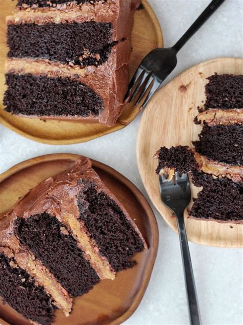A classic german chocolate cake with tender german chocolate cake, coconut pecan filling and chocolate frosting! The Most Delicious German Chocolate Cake | Cake by Courtney