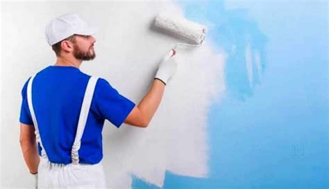 Why Is It Better To Hire A Professional Painter Or Decorator Home
