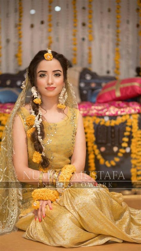 Pakistani Mehndi Dress Bridal Mehndi Dresses Pakistani Bridal Makeup