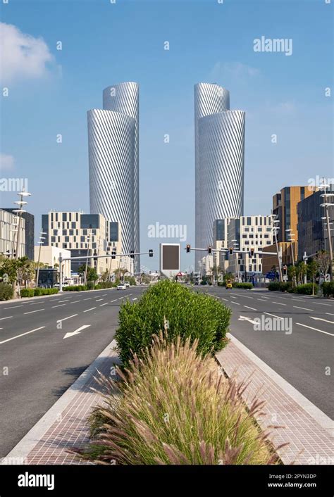 Lusail Boulevard Con Lusail Plaza Towers Doha Qatar Fotografía De