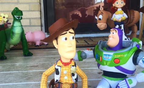 Fanáticos De Toy Story 3 Recrean La Película Completa Con Juguetes