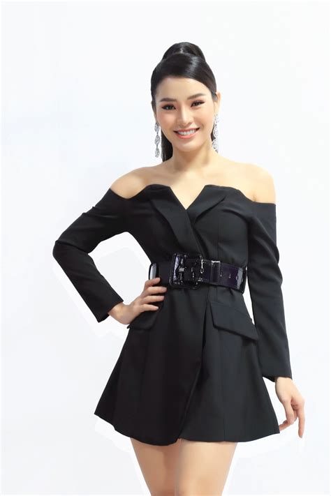 Từ một người đàn ông độc thân, tự do tự tại, sơn huy trở thành cha và ông ngoại ở tuổi hơn 30 mà không hề có sự chuẩn bị, hoàn toàn trong tâm thế bị động. Phương Trinh Jolie: "Tôi phẫu thuật cái gì cũng phải làm ...