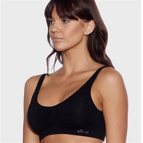 This comfortable padded shaper crop bra from boody is made from certified organic bamboo. BOODY Bamboo Padded Shaper Crop Bra - Black | Nourished ...