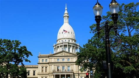 Michigan Cancels Legislative Session After Republican Who Opposed Gov