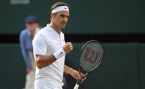 Roger Federer Breezes Into Wimbledon Semis After Beating