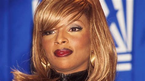 The Transformation Of Mary J Blige From 17 To 50 Years Old