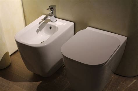 Sanitari bagno sospesi o sanitari a terra? Offerte Online per sostituzione Sanitari bagno, come ...