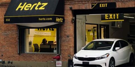 A Woman Is Suing Hertz After Being Accused Of Stealing A Rental Car She