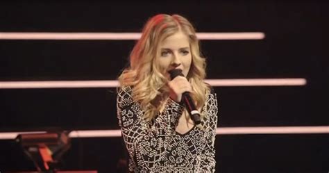 Jackie Evancho Performs Heavenly Duet Of “the Prayer” Wwjd