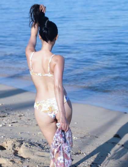 Heart Evangelista S Swimsuit Photo Is Glowing With Fire Emojis Pep Ph
