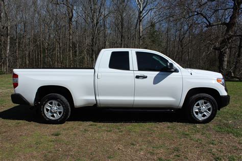 Pre Owned 2017 Toyota Tundra 4wd Sr Crew Cab Pickup In Gloucester