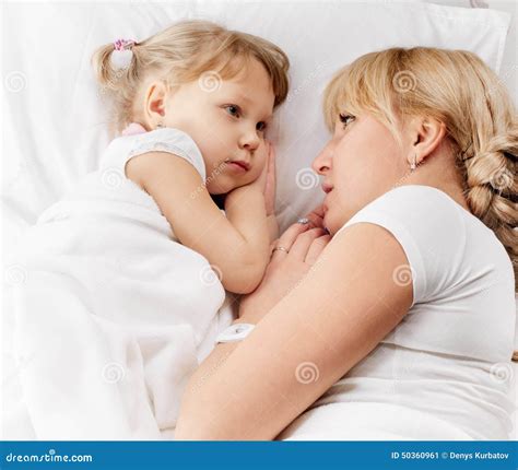 Mother Daughter Conversation Stock Image Image Of Beauty Happiness