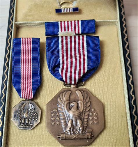 Ww2 Era Us Army And Air Force Usaaf Soldiers Medal Cased Set With