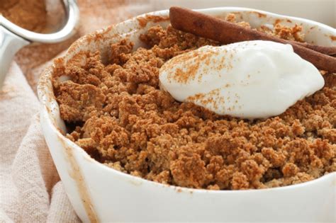 Se siete in cerca di altre versioni del dolce non potete asssolutamente perdere queste Crumble di mele senza burro e zucchero - Delicious Breakfast