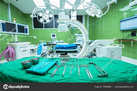 Geräte Für Die Chirurgie Und Medizinische Geräte Im Modernen Operationssaal Stockfotografie