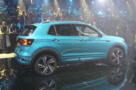 Ťť ṫṫ ţţ ṭṭ țț ṱṱ ṯṯ ŧŧ ⱦⱦ ƭƭ ʈʈ ẗẗ ᵵ ƫ ȶ ᶙ ᴛ ｔｔ & ﬆﬅ. Volkswagen T-Cross: tanto spazio per il nuovo crossover