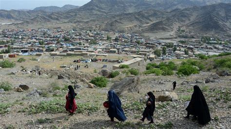 The Reverse Exodus Of Pakistans Afghan Refugees Bbc News