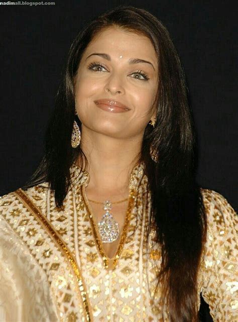 Pin By Geeta On Aishwarya Beauty Queen Actresses Actress Aishwarya