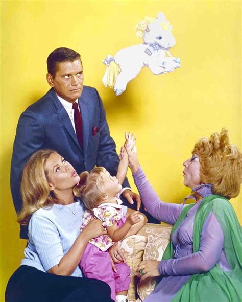 Things Producers Didn T Want You To Know About Bewitched Elizabeth