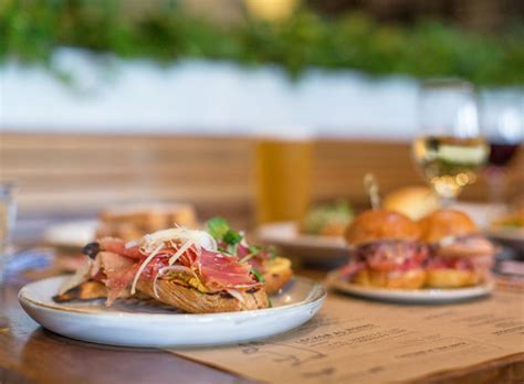 True South | Beachfront Dining Restaurants | Hidden City Secrets