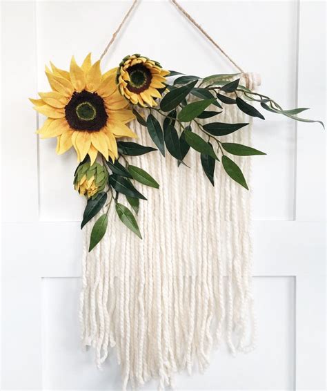 20 Cool Wood Sunflower Wall Decor Ideas That You Need To Try In 2020