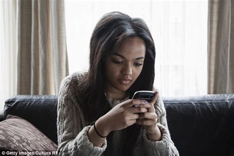 Girls As Babe As Blackmailed Into Sharing Nude Selfies To Online Predators Daily Mail Online