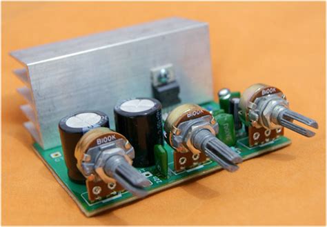 Skema Rangkaian Power Amplifer TDA Watt Dengan Tone Control Foxify