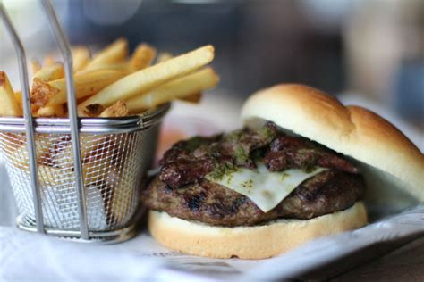 Only at a & j grill western you can enjoy the experience above. Bambú Burger Grill Restaurant -Guaynabo - Guaynabo | Sal.pr