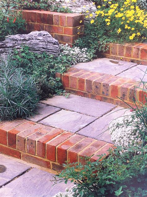 Brick Edged Steps Patio Steps Brick Edging Front Garden
