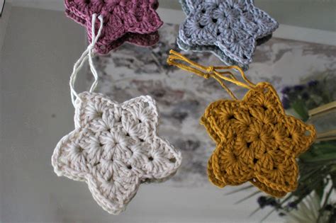 Simple Christmas Star Free Crochet Pattern Truly Crochet